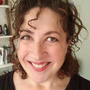 Meet your Posher, Dara